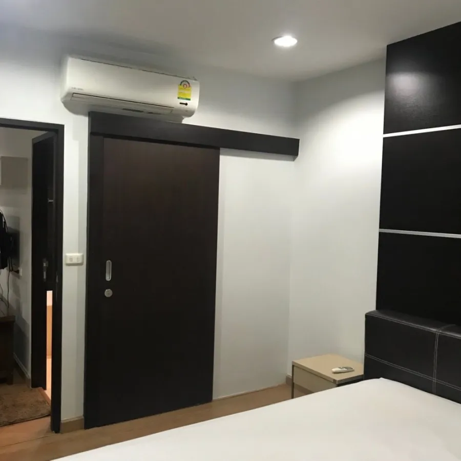 ให้เช่า คอนโด ดิ แอดเดรส สุขุมวิท 42 ห้องกว้าง มีระเบียง พร้อมอยู่ บรรยากาศดี ห้ามพลาด!!