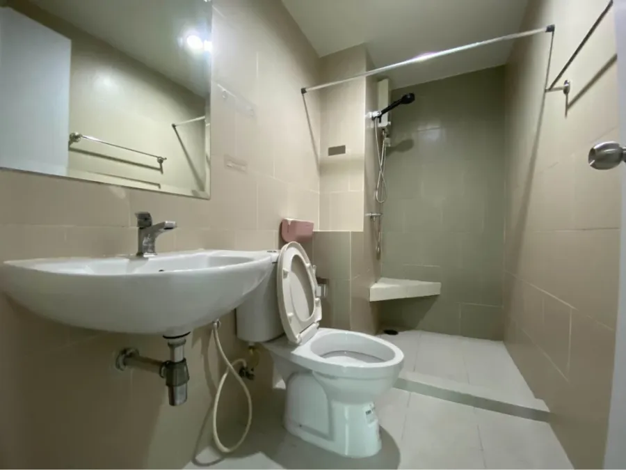 For rent: The Kit Plus Phahonyothin - Khukhot Phase 1. Nice room, fully furnished. Book now!