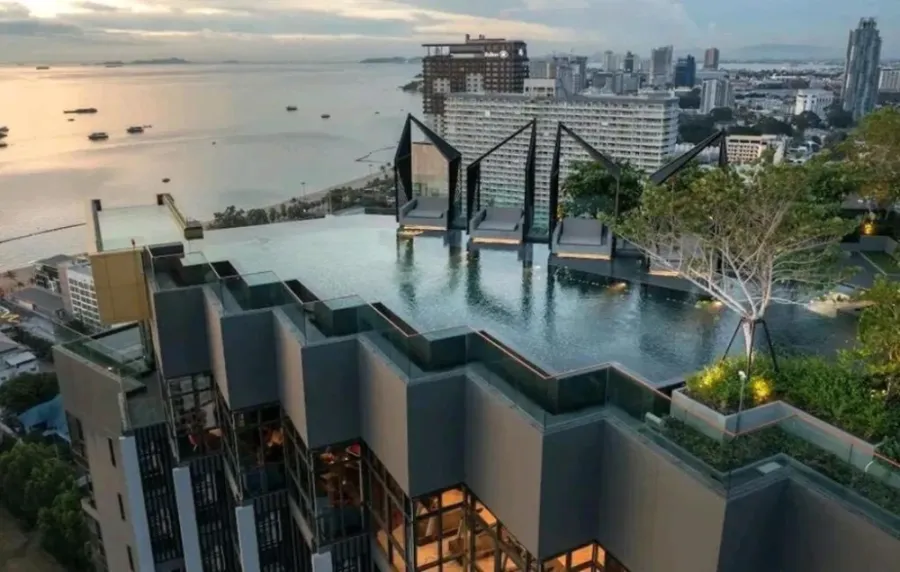 ให้เช่า EDGE Central - Pattaya 1 ห้องนอน 1 ห้องน้ำ มาพร้อมเฟอร์นิเจอร์ครบครัน ดีแบบนี้จะรออะไร