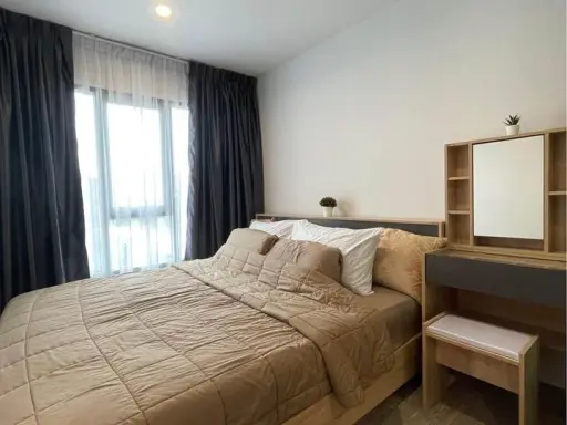 For rent: Rye Sukhumvit 101/1, corner room, private, auspicious room number, doesn't block the view. If interested, reserve quickly.