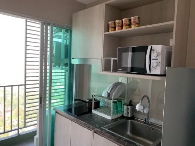 For rent Elio Sathorn-Wutthakat Building A, 29th floor, corner room, beautiful view, good wind, wallpaper in the whole room, hurry up!