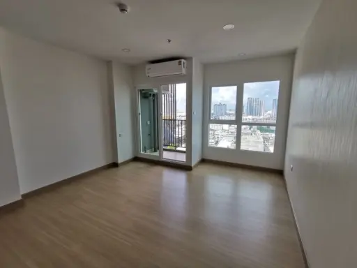 Sale down payment, Supalai Veranda Ramkhamhaeng Condo, Building A, 20th floor, next to BTS, near the university, good location, hurry to reserve!!