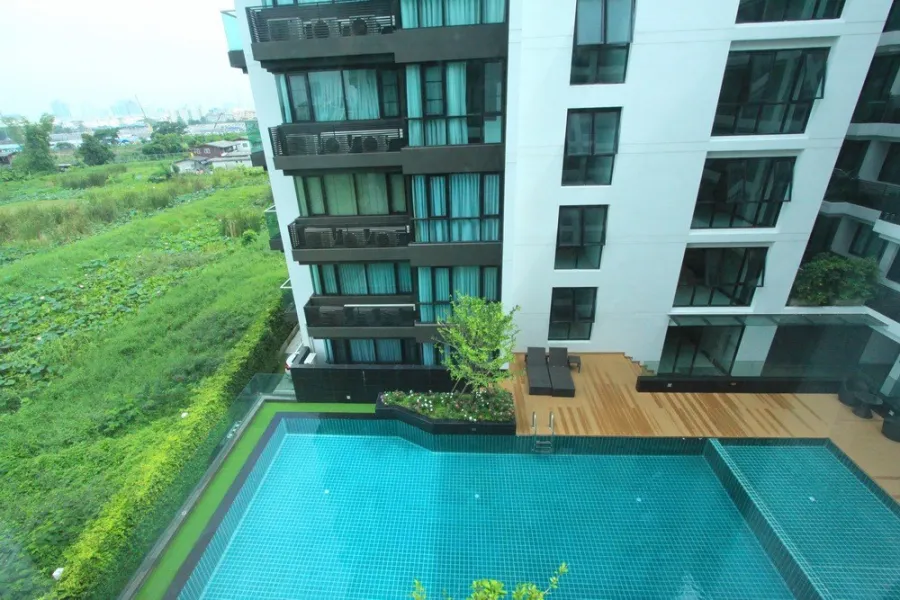 ขาย/ให้เช่า เจ อาร์ วาย คอนโด พระราม 9 ชั้น 2 private หน้าห้องไม่ชนกับใคร เฟอร์บิ้วอินแจ่มๆ จองด่วนๆ