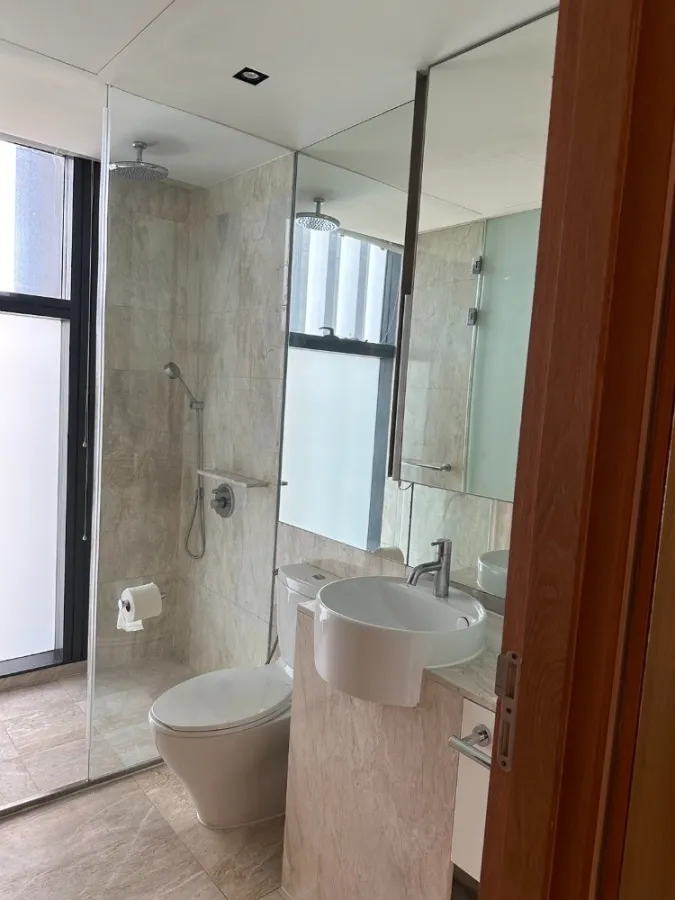 Condo for sale, rent, The Met, very large room, separated into sections, beautifully decorated, ready for you to move in. Hurry and reserve before it