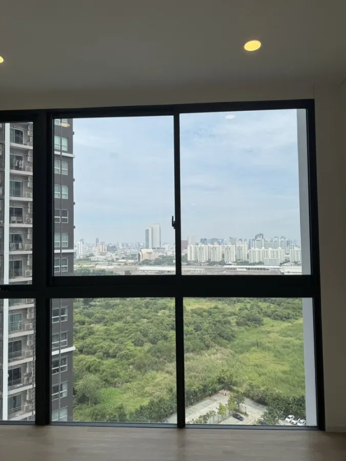 ขายดาวน์ คอนโด The landmark at MRTA Station ห้อง Duplex พื้นที่ใช้สอยเยอะ ราคาดี รีบมาจองเลย