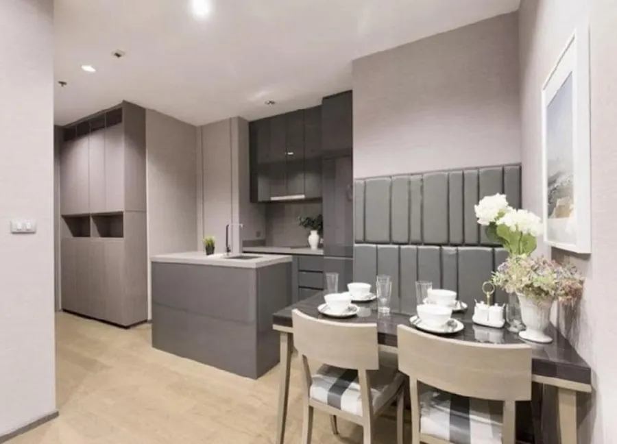 Condo for sale, The Diplomat Sathon, 1st floor, the best view, luxuriously decorated room, very nice to live in, can't reserve anymore, hurry up.