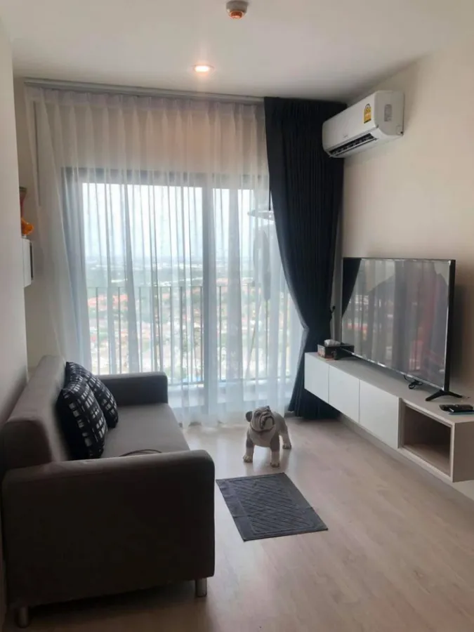 Selling Decon Prime Rattanathibet, 32nd floor, Chao Phraya River view. Super cool room It's fully furnished. Book now.