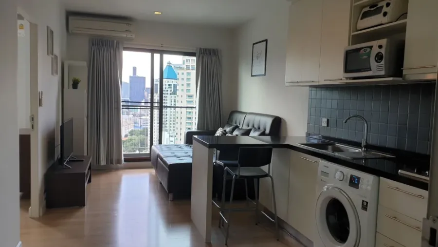 For rent, The Seed Mingle Sathorn-Suanplu, 30th floor, open and airy view. Complete set of furniture, hurry and reserve now.