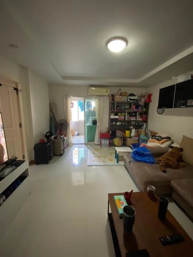 ขาย Happy Condo รัชดา 18 ห้องกว้างขวาง เดินทางสะดวกสบาย มาพร้อมทีวีจอใหญ่มากก ไม่จองแล้วจะเสียใจ