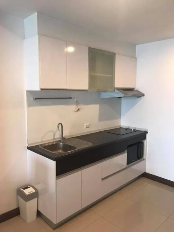 Wow!!** Condo for rent at Supalai Premier at Asoke ** Fully furnished room ready to move in. Near famous places, hurry to come and enjoy!!