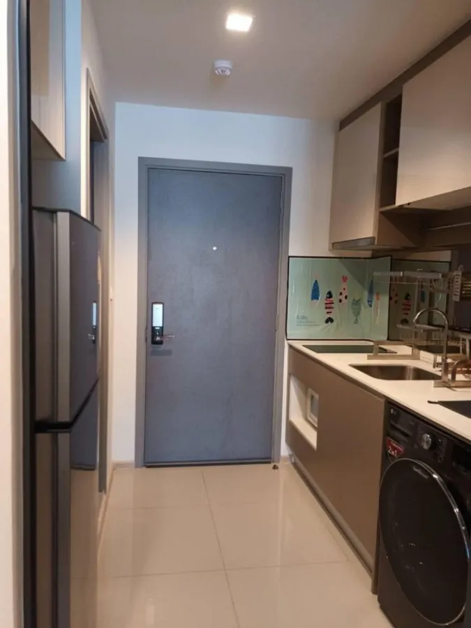 Condo for rent, Ideo Sathorn-Wongwian Yai, beautiful room, new condition, elegant decoration. fully furnished
