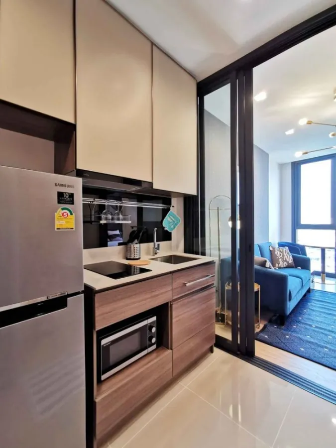 Sell and rent The Line Phahon-Pradiphat Beautiful decorated room in modern style Fully built-in, east, buy now