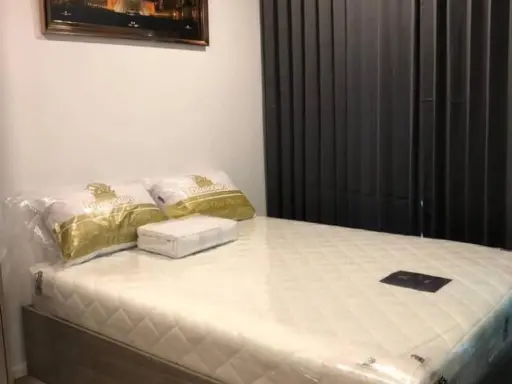 For rent Notting Hill Sukhumvit 105 new room Super soft leather sofa good mattress I need this room images