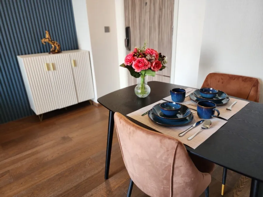 For rent, Ideo Q Sukhumvit 36, 19th floor, Chao Phraya River view, beautiful room, inviting, I can say that it's the best, book now.