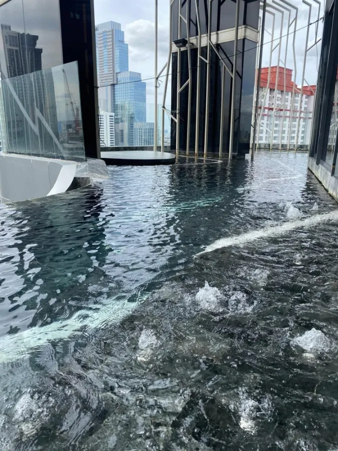 Condo for sale, Ideo Q Siam-Ratchathewi, 28th floor, city view, great built-ins, fully furnished, hurry and reserve, don't miss it.