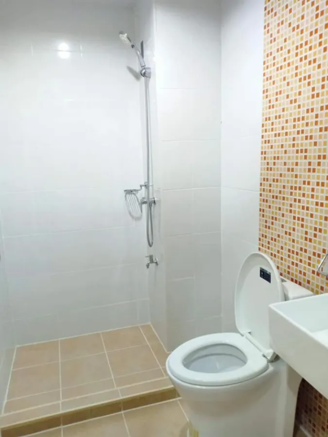 For rent!! Condo Miami, Bang Pu, 3rd floor, building 26, beautiful view, fully furnished. Can move in right now!!
