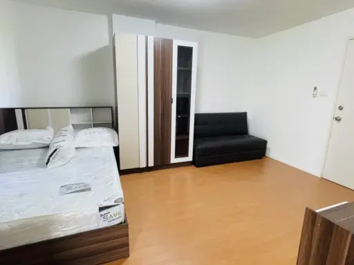 For rent: Lumpini Township Rangsit Klong 1, 4th floor, fully furnished, nice to live in. Reserve now, don't miss out.