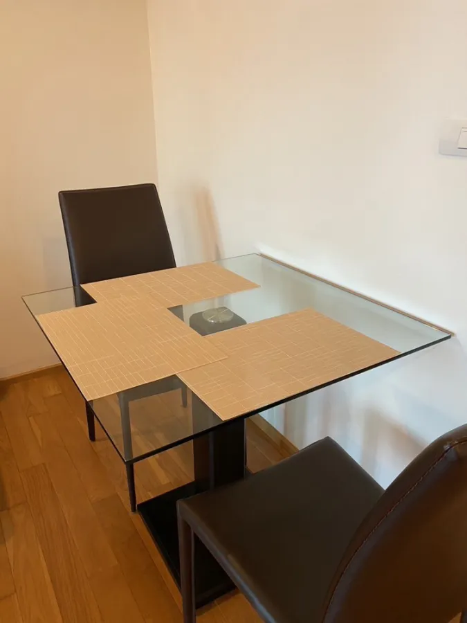 For rent: Abstracts Phahonyothin Park, 11th floor, complete with furniture and electrical appliances. Book now, urgent.