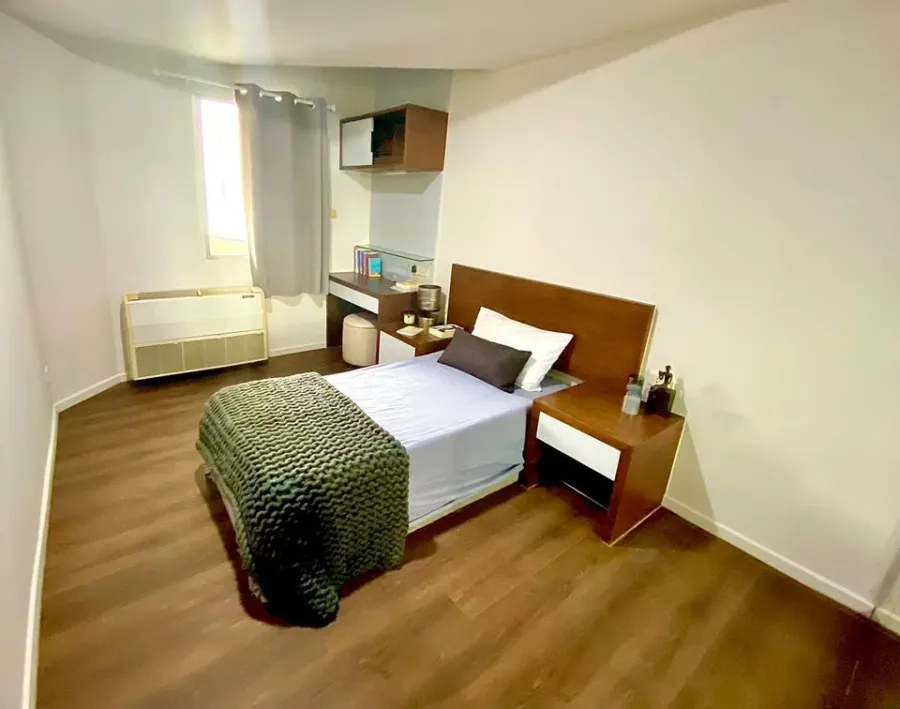 For sale or rent: SV City Rama 3. Large rooms with Chao Phraya river view. Fully furnished and beautifully decorated. Don't miss out!