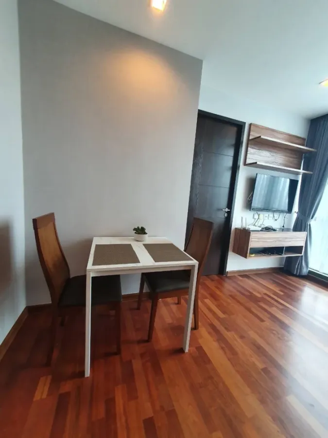 Condo for rent, Wish Signature Midtown Siam, nice atmosphere, beautifully decorated, ready to move in, don't miss it