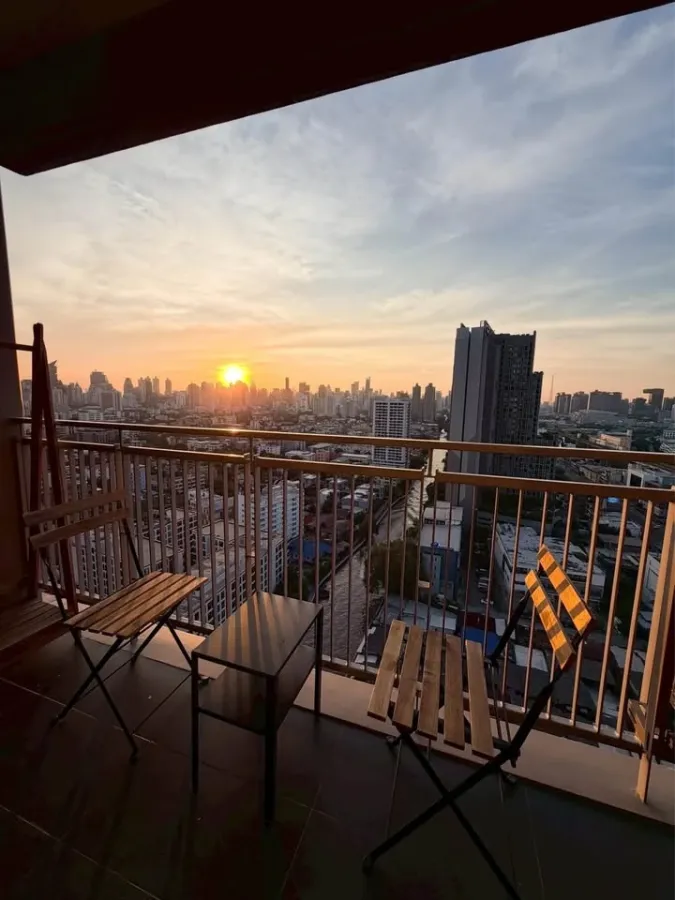 ปล่อยเช่าด่วนๆ Thru Thonglor สไตล์ luxurious Modern พร้อมเฟอร์นิเจอร์ครบครัน สามารถเข้าอยู่ได้ทันที