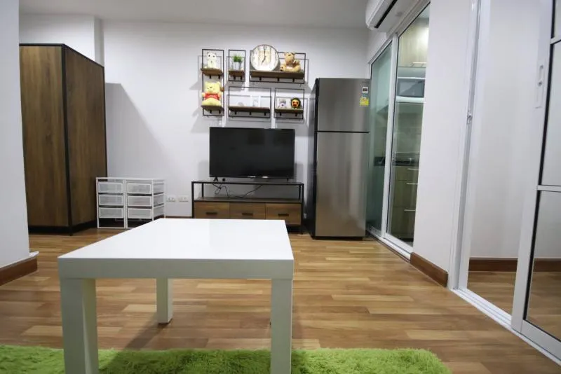 Condo for rent, Regent Home Sukhumvit 81, beautiful room, well decorated, fully furnished, with TV, next to BTS, ready to go.