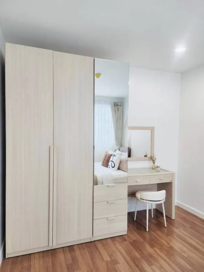 For rent: Metro Park Sathorn, beautifully decorated room, looks great and very livable, spacious room, not hot, can you not book it?