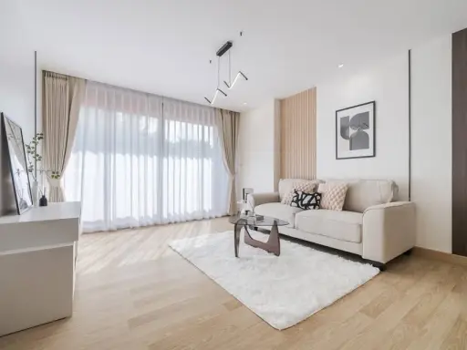 Selling a large Prima Srinakarin condo, perfect for families and couples. Enjoy a peaceful and private atmosphere. Don't miss out!