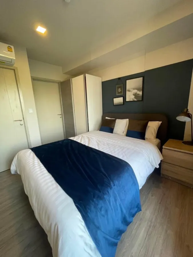 For rent, The Base Sukhumvit 50, colorfully decorated room, pleasing to the eye. I'm already comfortable. Good furniture, reserve now.