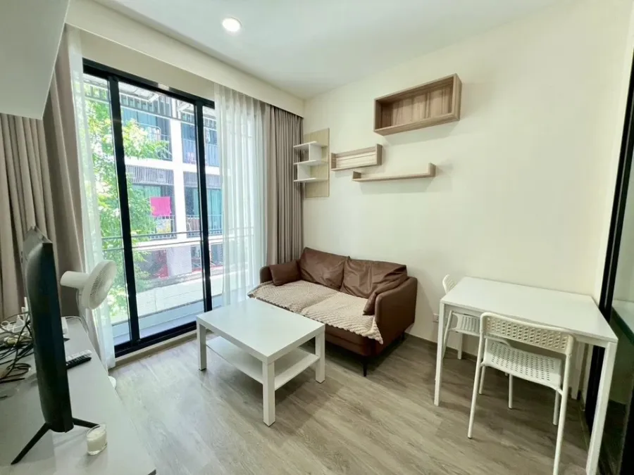 For rent: Brompton Pet Friendly Sukhumvit 107, fully furnished, ready to move in, no need to buy anything more. Dogs and cats are very welcome.