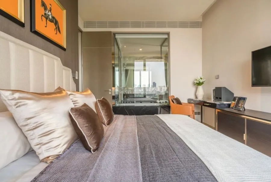 Condo for sale, rent Saladaeng One, corner room with privacy, 12th floor, panoramic Lumpini view, book now