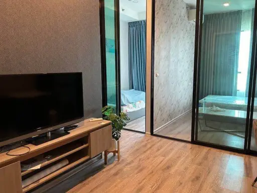 For sale: Knightsbridge Collage Ramkhamhaeng, 22nd floor, high view, open, no buildings, very comfortable to the eyes, wallpaper in the whole room.