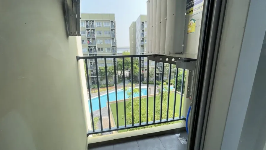 PLUM CONDO Alive 1 with furniture and electrical appliances, 5th floor, pond view, book now