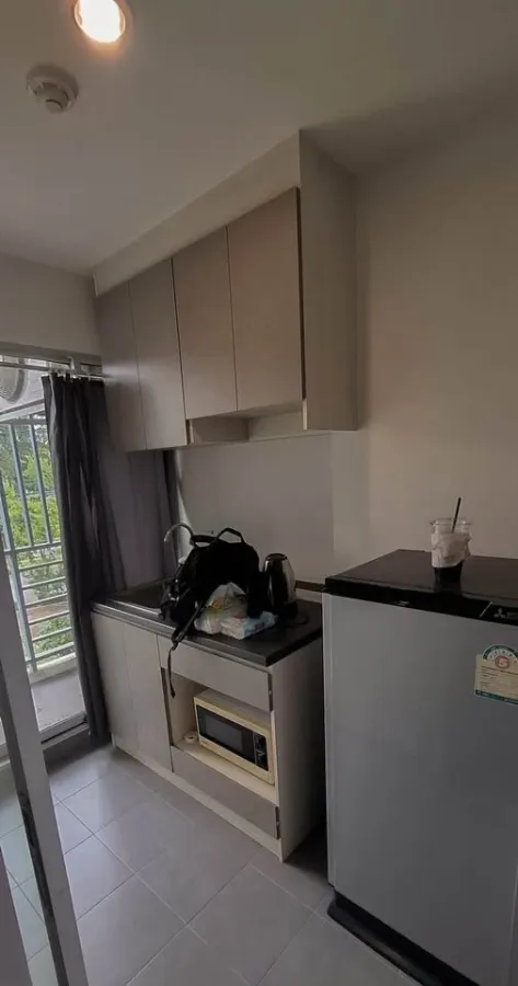 For rent: Condo Niche ID Seri Thai-Wongwaen, separate rooms, good price, complete here, hurry and book now, don't miss out.