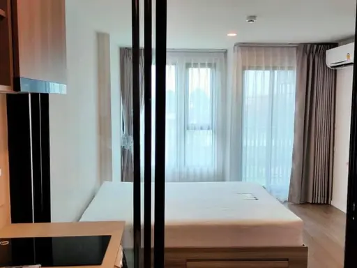 For rent: The Origin Ramintra 83 Station, separate rooms, affordable price, you'll regret it if you don't reserve.