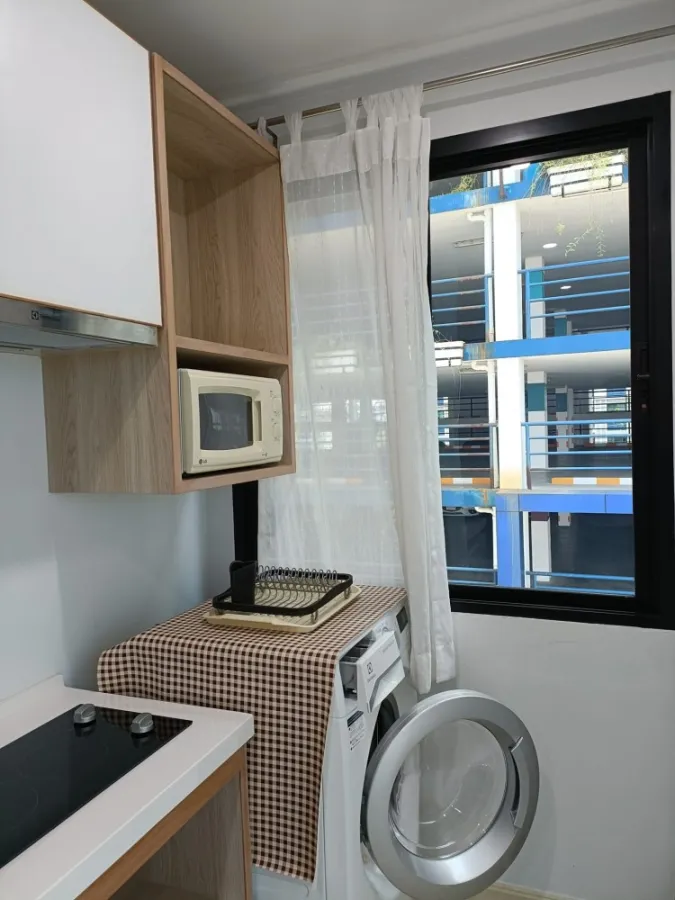 For rent, V Condo Salaya, spacious room, comfortable. The corner room is private. There's a washing machine and dryer.