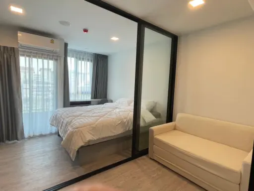 For rent, Kave AVA, Building E, 6th floor, partitioned room, fully furnished, ready to move in immediately, hurry up and book now.