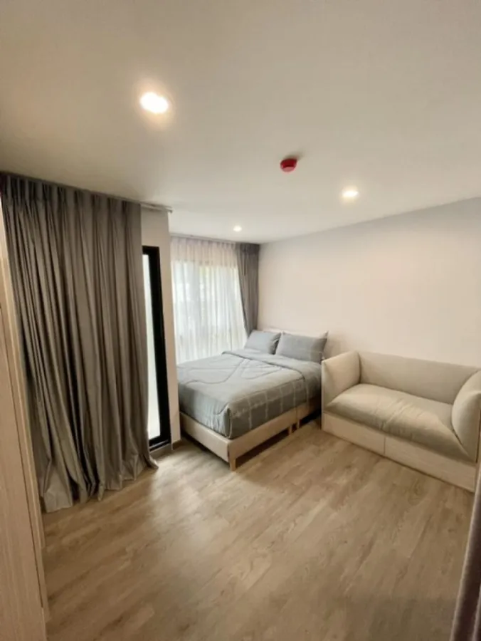 Condo for rent, Asher Sutthisan, near MRT Sutthisan, convenient transportation, don't wait.