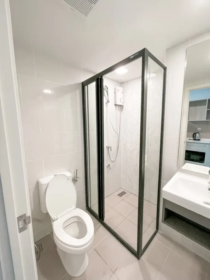 Kave Ava Studio for sale, decorated in a minimalist style, comes fully furnished. If you're looking for a great deal, hurry and reserve now!