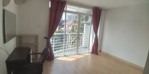 ขาย/ให้เช่า G-1 Condo ladprao 1 ห้องชั้น 2 ไม่สูง ราคาสบายกระเป๋า จองเลย