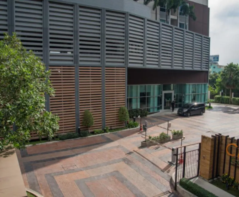 ขาย ในทำเลดี เดินทางสะดวก พร้อมกับห้องเปล่าห้องใหม่กว้างมาก ต้องที่casa condo ratchada-ratchaphruek