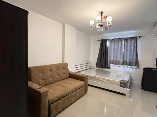 For rent: Lumpini Township Rangsit Klong 1, 4th floor, fully furnished room, ready to move in. Reserve now before you miss out.