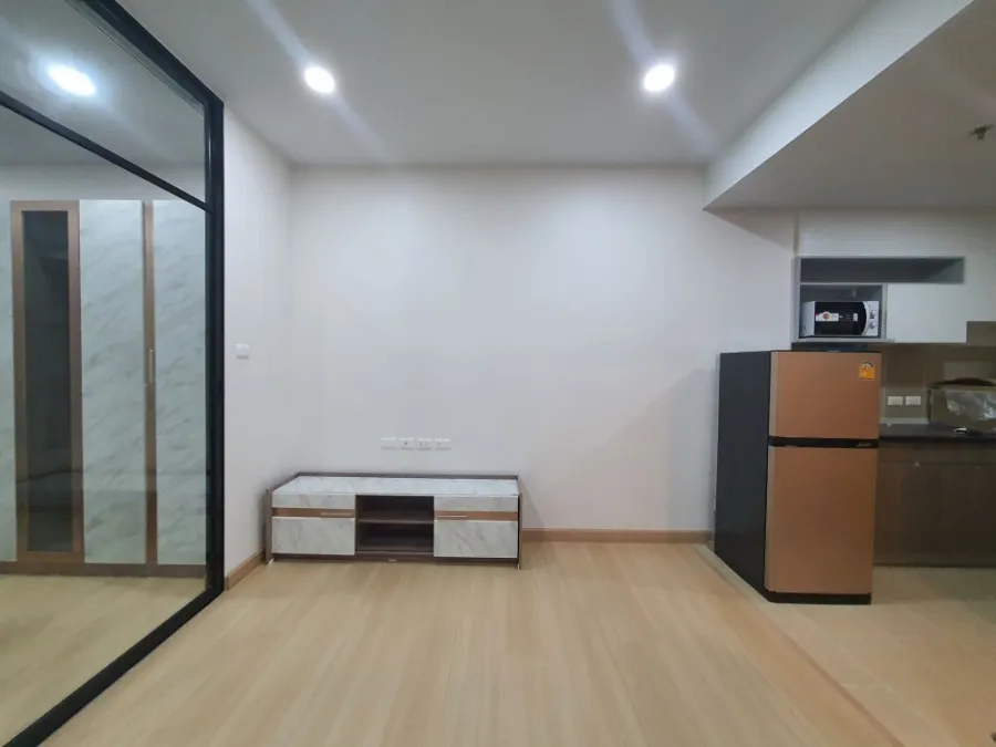 For Rent Supalai Loft Yaek Fai Chai Station Fully furnished room, very nice, fully furnished, ready to move in, book now.