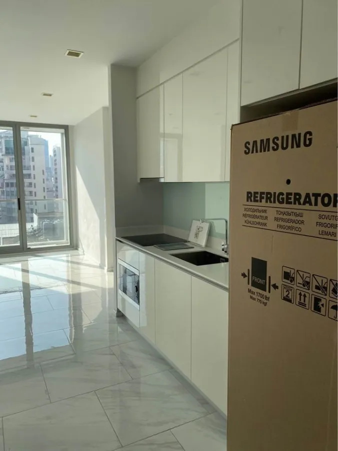 Urgent sale, Condo Hyde Sukhumvit 11, spacious room. Lots of usable space Come be the owner here.