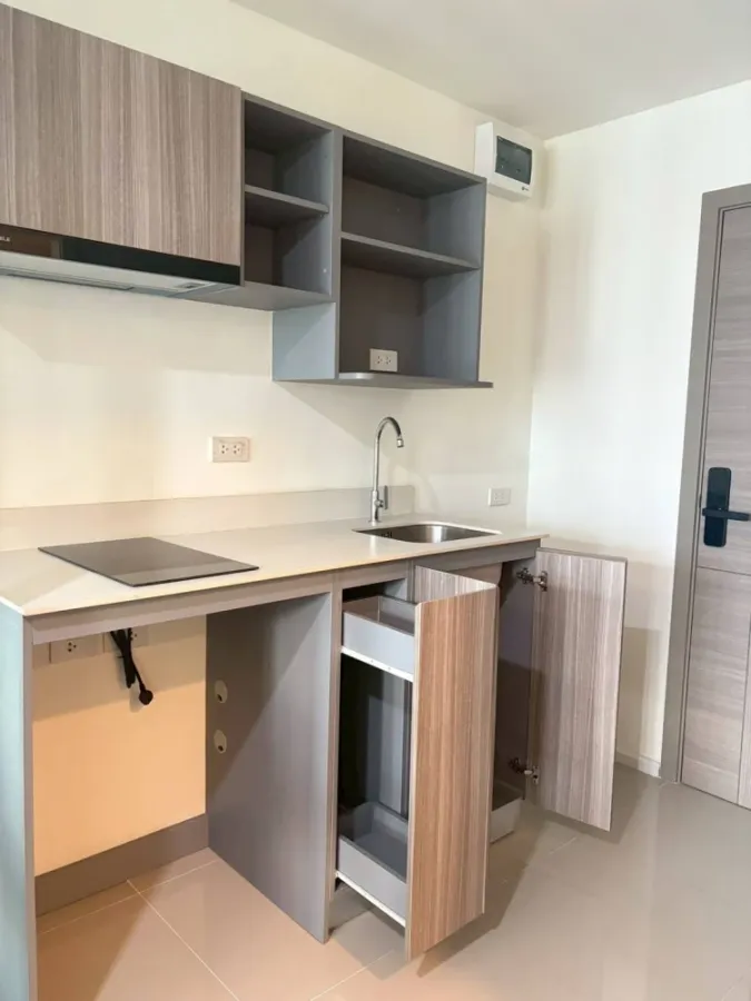 Selling a unit at The Origin Ramintra 83 Station, 8th floor, in a prime location with complete amenities. Book now!