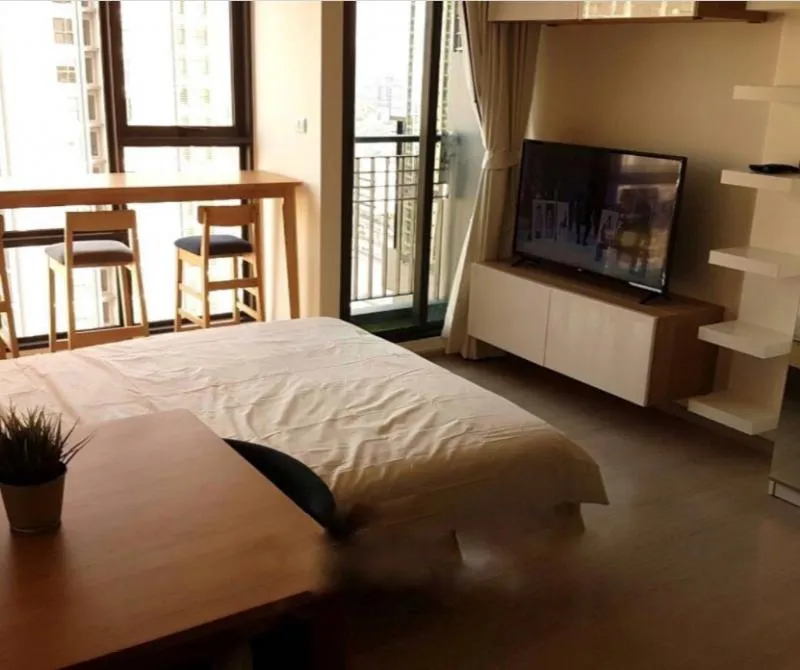 For rent, Rhythm Asoke, this room is very recommended, fully furnished, electrical appliances, everything. Great value, quick booking