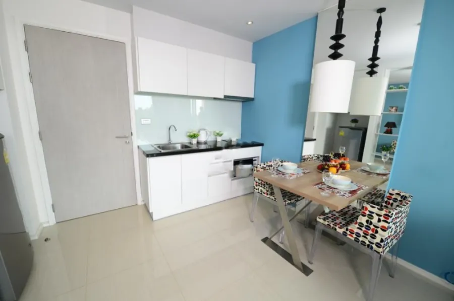 For Sale / Rent Condo Atlantis Condo Resort Pattaya North, next to the pool, able to swim Can't miss it!!
