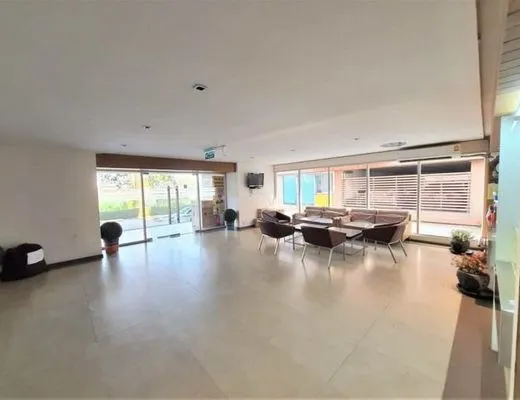 Selling Prima Srinakarin condo, 8th floor, city and BTS view, bright and airy atmosphere. Book now!
