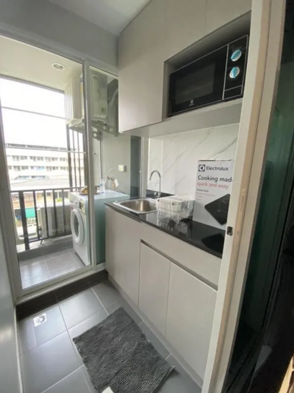 Urgent for rent !! Regent Home Condo Sukhumvit 97/1, beautiful room, garden view, no building to block all electrical appliances, book now !!