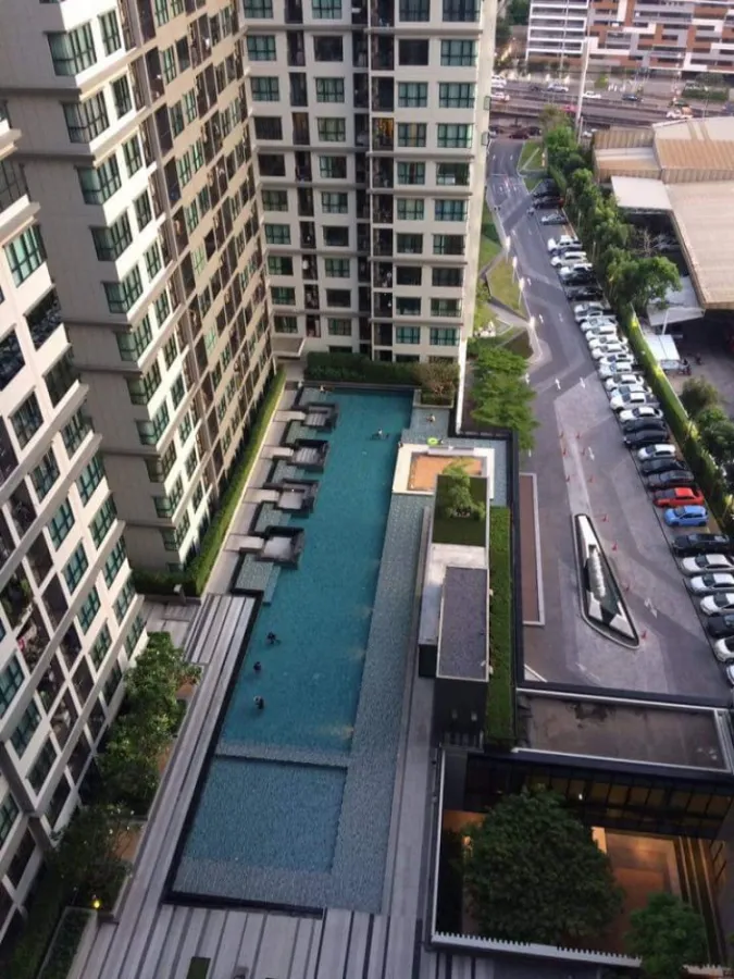 ปล่อยเช่า The Base แจ้งวัฒนะ 1 ห้องนอน 1 ห้องน้ำ ชั้น 18 ได้วิวสระว่ายน้ำ ตกแต่งครบพร้อมอยู่ ด่วนๆ